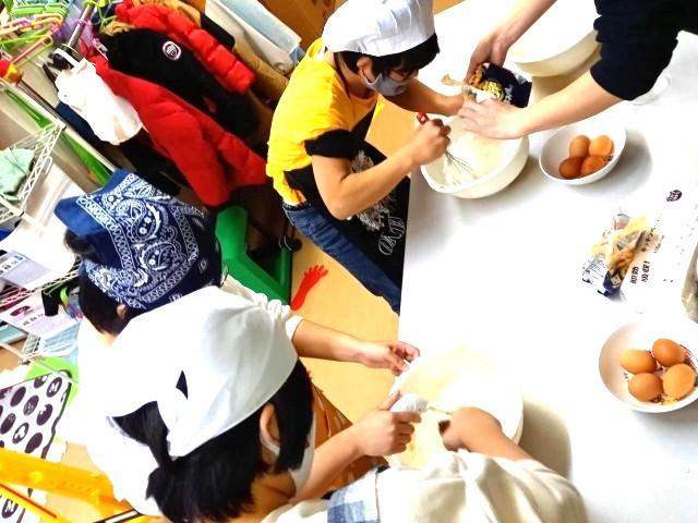 【保育士】放課後等デイサービス/4週6休制/日祝休み◎/様々な福祉施設を運営する法人/十人十色の個性を尊重しニーズに応じた多様な支援を提供♪/月給19.4万円～/正社員/資格必須の写真1枚目