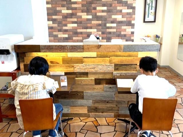 【児童指導員】多機能型施設/原則土日休み◎/医療機関＆専門職と連携！リハビリと生活する力を育む療育が特徴♪/研修＆OJT充実のフォロー体制あり/24万円～/正社員/資格必須の写真2枚目