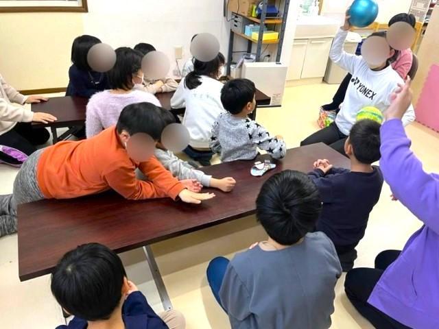 【保育士】放課後等デイサービス/日祝休み◎/年間休日120日/「遊び・運動・学習」を中心に、ストレスのない楽しい成長を支援♪/月給18万円～/残業ほぼなし/正社員/資格必須/の写真4枚目