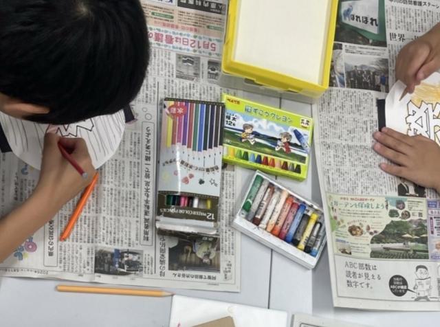 【児童指導員】多機能型施設/日曜休み＆残業ほぼなし/定期的な研修でスタッフにも学びとやりがいを◎/データに基づく確かな「学び」を子どもたちに♪/月給18万円～/正社員/資格必須