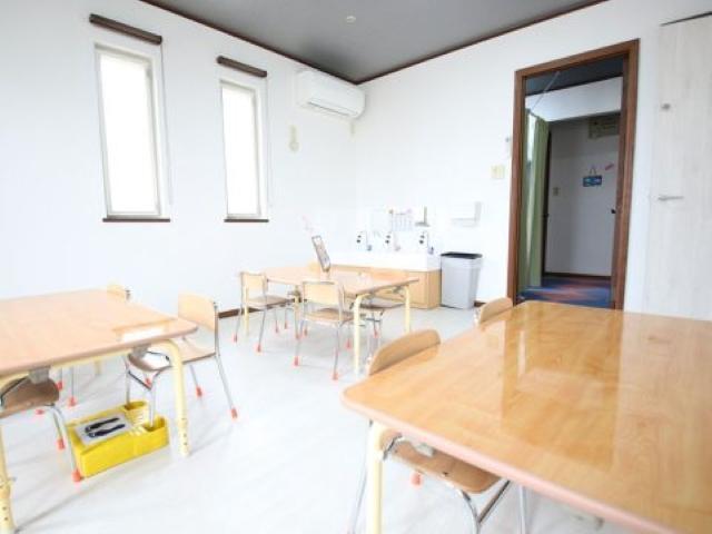 【言語聴覚士】児童発達支援/日曜休み＆残業ほぼなし◎/笑顔いっぱい、楽しく元気に過ごせる少人数制のアットホームなデイ♪/未経験歓迎/研修充実/月給24万円～/正社員/資格必須の写真3枚目