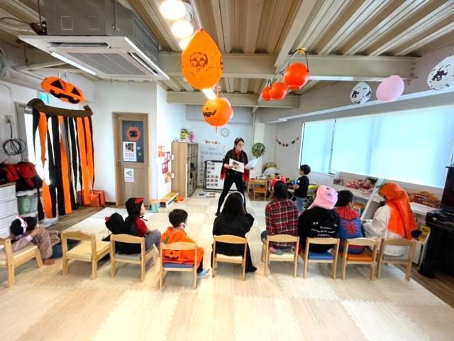 【児童指導員】多機能型施設/日祝休み◎/定期研修とOJTでスキルアップを応援！/5つの領域×4つのメイン療育で、将来への成長を支援♪/月給30万円～/正社員/資格必須の写真2枚目