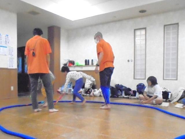 【保育士】放課後等デイサービス/年休121日/土日休み◎/月給25万円～/運動・体操メインの療育♪/体を動かすことの爽快感や達成感を提供し、自信をはぐくむ！/正社員/資格必須