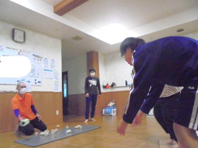 【保育士】放課後等デイサービス/年休121日/土日休み◎/月給25万円～/運動・体操メインの療育♪/体を動かすことの爽快感や達成感を提供し、自信をはぐくむ！/正社員/資格必須の写真1枚目