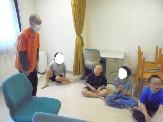 【保育士】放課後等デイサービス/年休121日/土日休み◎/月給25万円～/運動・体操メインの療育♪/体を動かすことの爽快感や達成感を提供し、自信をはぐくむ！/正社員/資格必須の写真10枚目