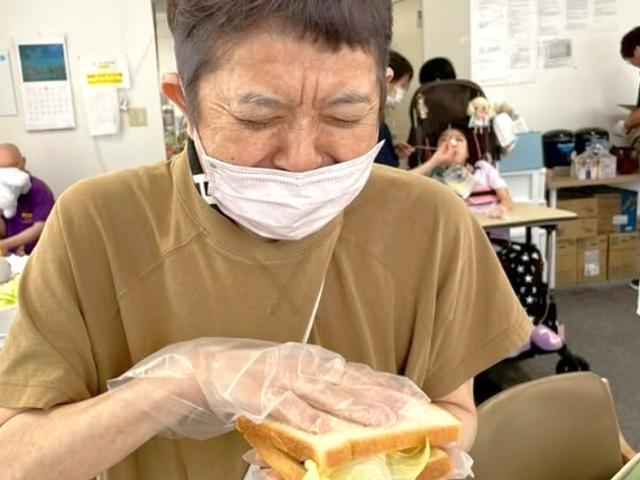 【サービス管理責任者】生活介護施設/週休2日制/日曜定休◎/ご利用者一人ひとりの特性やニーズに合わせた柔軟な対応で、居心地の良さと楽しさを提供♪/月給30万円～/正社員/資格必須の写真6枚目