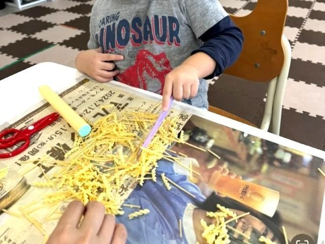 【児童指導員】多機能型施設/年間休日120日/完全週休2日制/残業ほぼなし/産休・育休取得実績あり/身体を動かす多彩な活動で、将来への成長を支援♪/月給20万円～/正社員/資格必須の写真4枚目