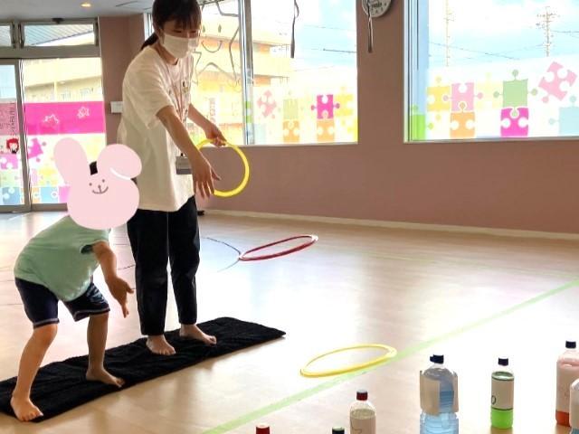 【臨床心理士/公認心理師】放課後等デイサービス/完全週休2日制＆残業ほぼなし◎/50か所の仲間と成長できるFCグループ/遊びからその子らしい成長を/月給24万円～/正社員/資格必須の写真3枚目