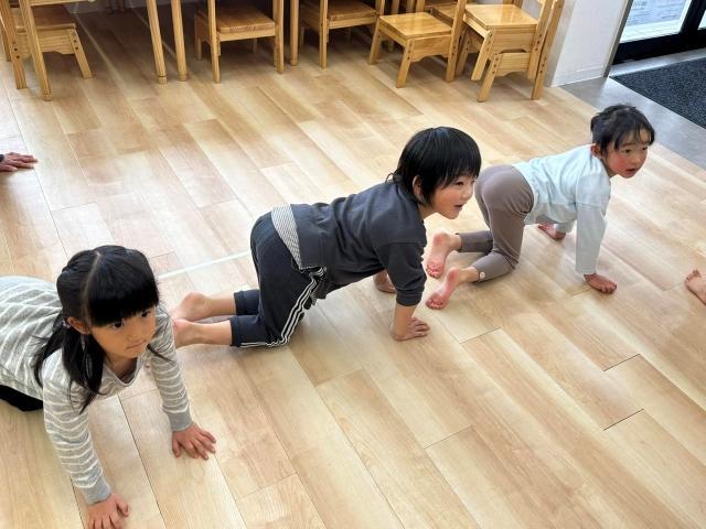 【保育士】児童発達支援/1日5時間、週5日程度勤務/送迎なし◎/通常よりも長い1日4時間の療育で、子どもの可能性を引き出す♪/時給1,226円～/パート・アルバイト/資格必須