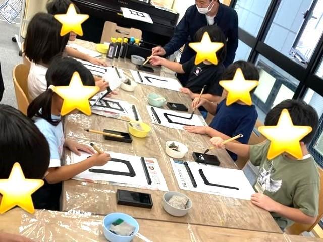 【児童指導員】放課後等デイサービス/週2日3時間～勤務OK！/日祝定休/子どもたちの可能性を広げる◎/楽しいがあふれる居場所♪/時給1,225円～/パート・アルバイト/資格必須の写真3枚目