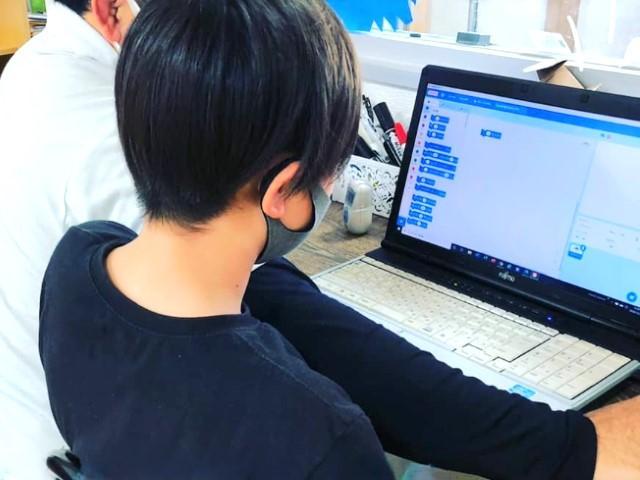 【保育士】多機能型施設/送迎なし◎/週1日～勤務OK/残業ほぼなし/目いっぱい楽しみ、学べる多機能型施設♪/時給1,200円～/パート・アルバイト/資格必須