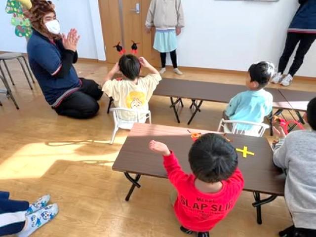 【保育士】多機能型施設/年休110日/土日休み◎/ブランク可/子どもたちの得意を伸ばし、笑顔の花を咲かせる支援♪/褒める療育で自立の力をはぐくむ/月給20万円～/正社員/資格必須