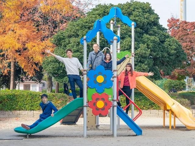 【保育士】多機能型施設/週休2日制/残業ほぼなし◎/未経験OK/子どもたちの未来を考えた支援♪/個性を尊重しながら元気に過ごせる居場所を提供/月給23万円～/正社員/資格必須