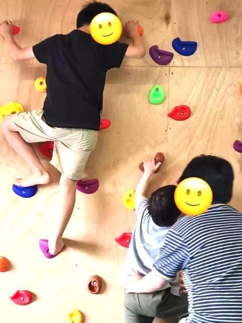 【保育士】放課後等デイサービス/残業ほぼなし◎/働きながら成長できる研修・資格取得支援が充実！/家族のように過ごせる居心地の良い施設♪/月給18.5万円～/正社員/資格必須の写真3枚目