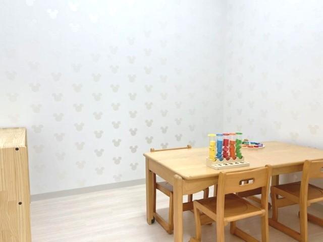 【児童発達⽀援管理責任者】児童発達⽀援/年間休日115日◎/土日祝休み/預かり型×個別指導のハイブリッド療育で、一人ひとりに最適な支援を提供♪/⽉給27万円〜/正社員/資格必須の写真1枚目