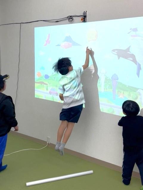 【児童指導員】放課後等デイサービス/年休115日以上/週休2日制◎/子どもたちが自分らしくいられる場所/運動・学習・社会性をバランスよく育てる♪/月給22万円～/正社員/資格必須の写真7枚目