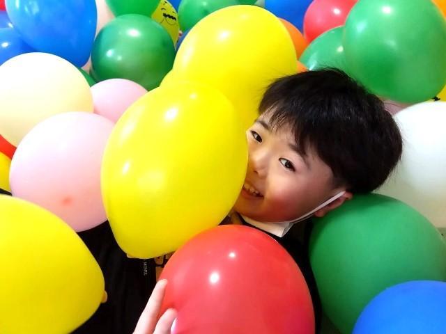 【保育士】放課後等デイサービス/年間休日120日以上＆残業ほぼなし◎/子どもたちと考える体験型の活動や庭や畑の活動など、楽しみがいっぱいの施設♪/月給26万円～/正社員/資格必須