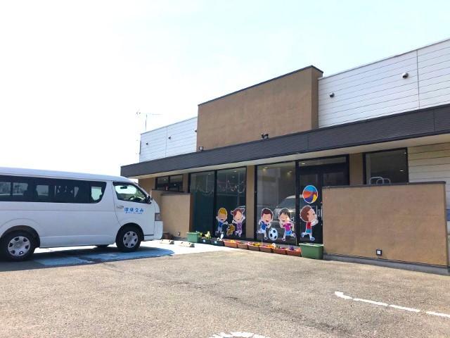 【保育士】多機能型施設/実働7.5時間＆長期休暇充実！/運動から創作、音楽まで♪挑戦をサポートし「できる喜び」を育てる趣向を凝らした支援◎/月給22.1万円～/正社員/資格必須の写真10枚目