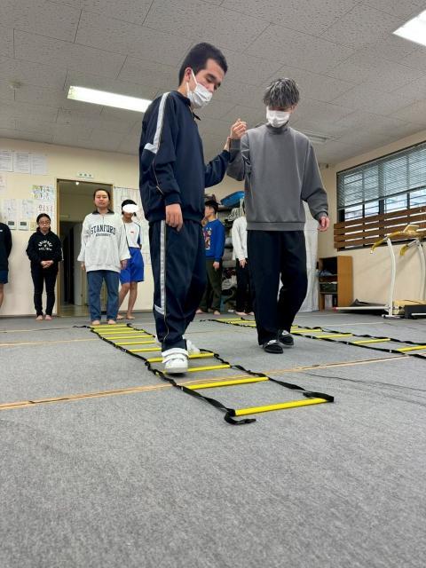 【理学療法士】放課後等デイサービス/資格必須/⽉給25万円〜/朝はゆっくり10時出勤♪/日曜固定休/育休取得実績あり/子どもたちの自立を見据えた療育を行うプレ就労デイサービス◎の写真7枚目