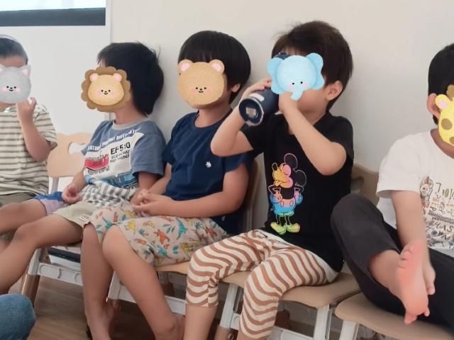 【保育士】児童発達支援/年休125日◎/日祝休み/早期療育を考えたプログラム/新しい経験や沢山のことばに触れ合う支援で、子どもの自己肯定感を高める♪/月給21万円～/正社員/資格必須の写真3枚目