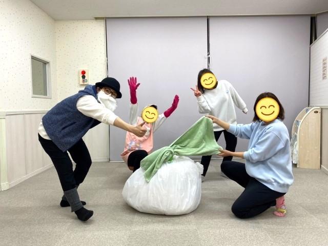 【児童指導員】児童発達支援/年間休日110日/残業ほぼなし◎/もっと成長したいなら、研修制度＆サポート体制充実の業界大手のフランチャイズへ♪/月給20万円～/正社員/資格必須の写真2枚目