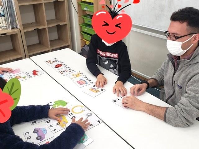 【児童指導員】放課後等デイサービス/パート・アルバイト/資格必須/時給1,150円～/研修＆勉強会充実◎/週2日4時間～可/フラッグ運動をメインにバランスの良い成長を支援♪の写真4枚目