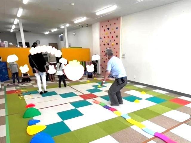 【保育士】多機能型施設/正社員/資格必須/月給21万円～/残業ほぼなし/全国に300施設以上を展開する業界大手のFC♪/個別対応で自主性を伸ばす療育◎の写真3枚目