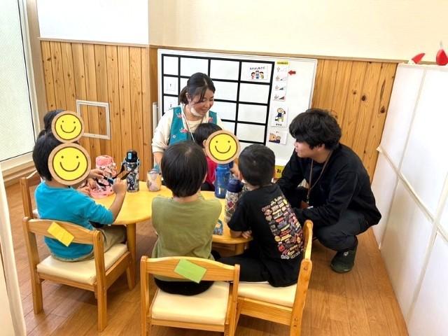 【保育士】放課後等デイサービス/正社員/資格必須/月給21.4万円～/年間休日111日/土日休み/残業ほぼなし/未経験可/中高生を中心に就労に向けた支援◎の写真6枚目