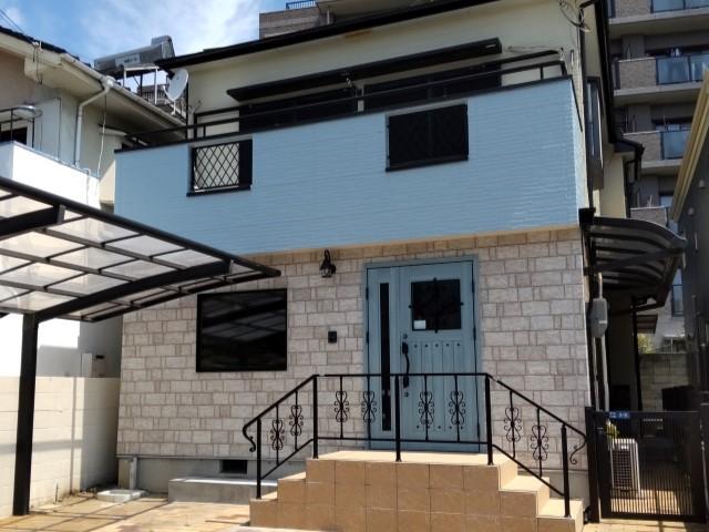 【児童指導員】多機能型施設/正社員/資格必須/⽉給20万円〜/年間休日110日/日曜定休♪/賞与年2回/学校・家庭とのあたたかな連携で心を育むABA療育◎の写真1枚目