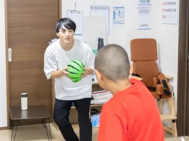 【児童発達支援管理責任者】放課後等デイサービス/日曜休み◎/研修＆OJT充実！/6つの支援を中心に、のびのびと安心した成長と居場所づくりを♪/⽉給28万円〜/正社員/資格必須の写真1枚目