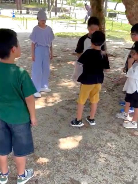 【保育士】放課後等デイサービス/年休127日◎/土日祝休み/残業ほぼなし/脳機能のアセスメントに基づいた療育で、子どもたちの可能性を引き出す♪/月給23万円～/正社員/資格必須の写真1枚目