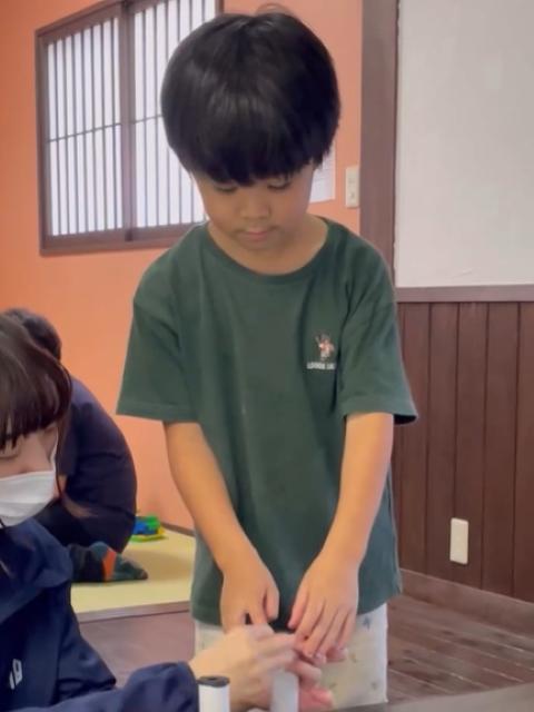 【理学療法士】放課後等デイサービス/年休127日◎/土日祝休み/残業ほぼなし/脳機能のアセスメントに基づいた療育で、子どもたちの可能性を引き出す♪/月給26万円～/正社員/資格必須の写真2枚目