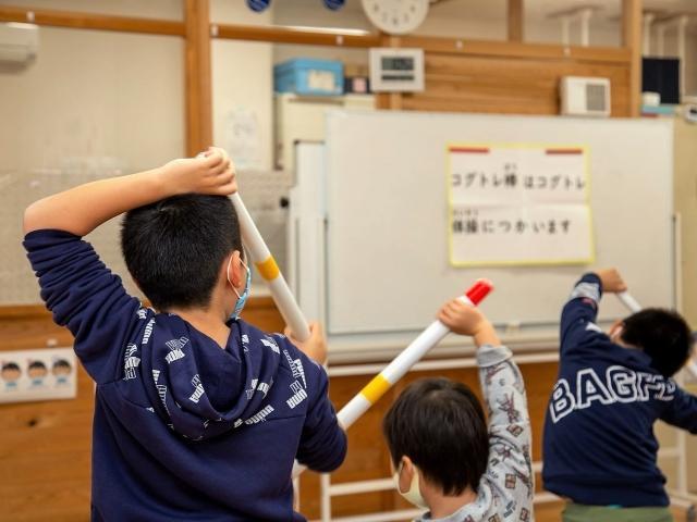 【児童指導員】児童発達支援/完全週休2日制/日曜休み◎/育休取得実績あり/子どもたちのより良い未来をつくる療育♪/豊かな個性を尊重しながら成長を支援/月給23万円～/正社員/資格必須