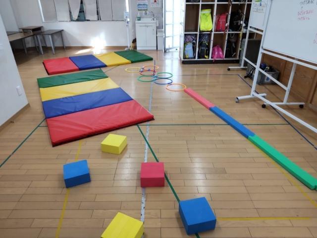 【作業療法士】多機能型施設/週休2日制/日曜休み◎/育休取得実績あり/子どもたちのより良い未来をつくる療育♪/豊かな個性を尊重しながら成長を支援/月給25万円～/正社員/資格必須の写真1枚目