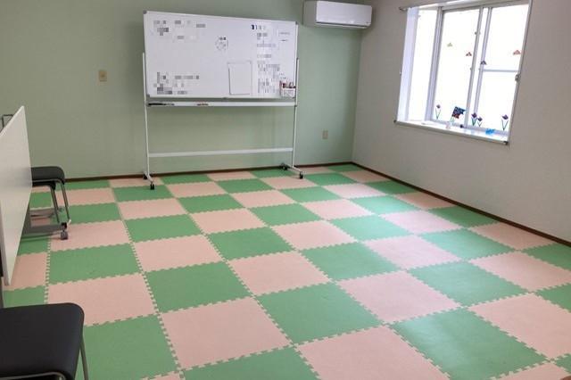 【臨床心理士/公認心理師】多機能型施設/年間休日120日以上◎/子どもたちの可能性を広げるお手伝い♪/一つでも多くの幸せを提供する療育を目指して/月給28万円～/正社員/資格必須