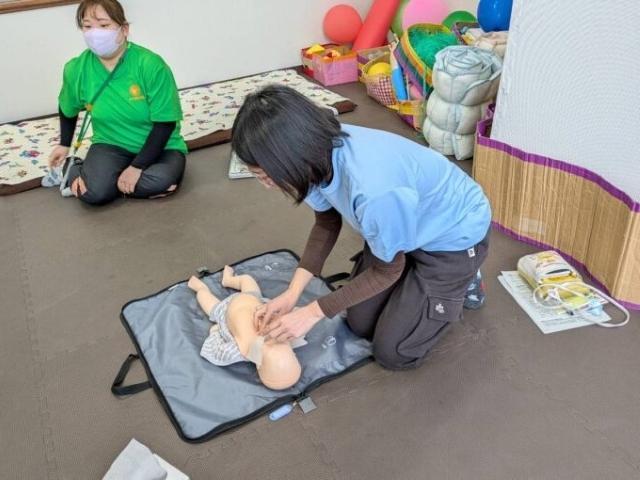 【保育士】放課後等デイサービス/日曜休み/年間休日110日◎/一人ひとりに寄り添った療育/子どもたちがのびのびと自己表現できるように♪/月給17.8万円～/正社員/資格必須の写真1枚目