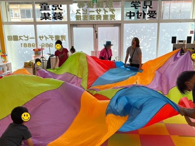 【児童指導員】放課後等デイサービス/完全週休2日制◎/残業ほぼなし/未経験可/子どもたちの興味・関心をはぐくみ、得意なことや好きなことを伸ばす支援♪/月給19万円～/正社員/資格必須の写真9枚目