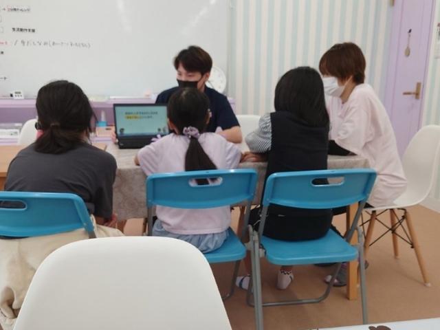 【作業療法士】放課後等デイサービス/完全週休2日制◎/残業ほぼなし/未経験可/子どもたちの興味・関心をはぐくみ、得意なことや好きなことを伸ばす支援♪/月給25万円～/正社員/資格必須の写真1枚目