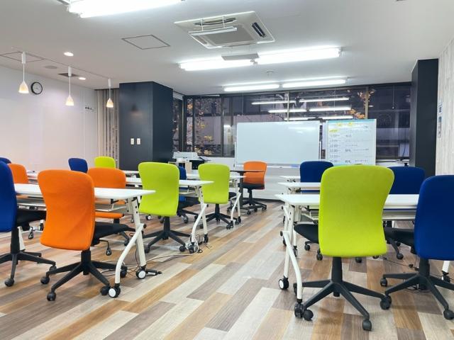 【サービス管理責任者】就労移⾏⽀援/正社員/資格必須/⽉給34.5万円〜/日曜休み/年間休日120日◎/充実の研修でスキルアップ可！/専門家監修のオリジナル支援に強み♪の写真6枚目