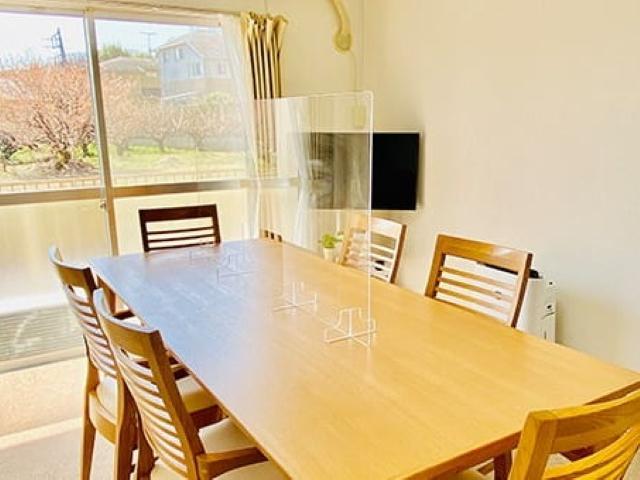 【サービス管理責任者】共同生活援助/残業ほぼなし＆年間休日120日◎/スキル＆キャリアアップ支援制度が充実♪/定員10名以下の小規模GH/月給33.7万円～/契約社員/資格必須