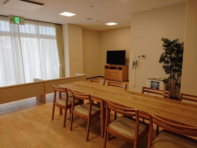 【サービス管理責任者】共同生活援助/正社員/資格必須/月給30～35万円/日祝休み/年休107日/残業ほぼなし◎