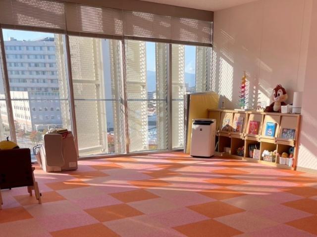 【理学療法士】重症心身障害児施設/週休2日制◎/ブランク可/月給30.1万円/笑顔を大切にした支援/自立に向けたサポートをおこなう、子どもたちのサードプレイス♪/正社員/資格必須の写真1枚目