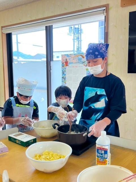 【臨床心理士/公認心理師】放課後等デイサービス/完全週休2日制◎/福利厚生が充実！/ライフスキルトレーニング・学習支援・運動の3つの療育が特徴♪/月給29万円～/正社員/資格必須の写真3枚目