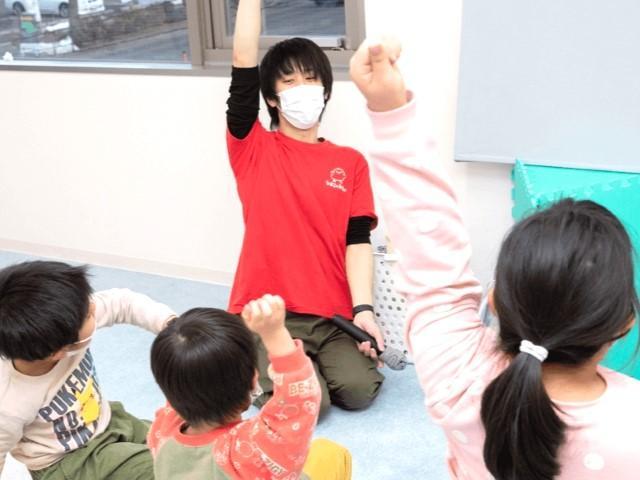 【保育士】多機能型施設/年間休⽇120⽇以上可＆残業ほぼなし◎/駅チカ/県内に20施設以上を展開中！音楽と一緒に体を動かし、ココロを元気に♪/⽉給23万円〜/正社員/資格必須の写真8枚目