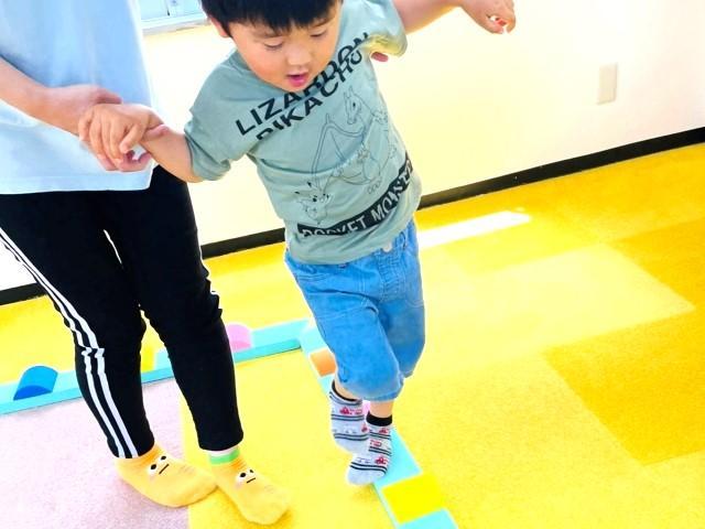 【保育士】多機能型施設/送迎相談可◎/年間休⽇120⽇以上可＆残業ほぼなし/県内に20施設以上を展開中！多彩な支援で可能性を広げ、思いをカタチに♪/⽉給23万円〜/正社員/資格必須の写真3枚目