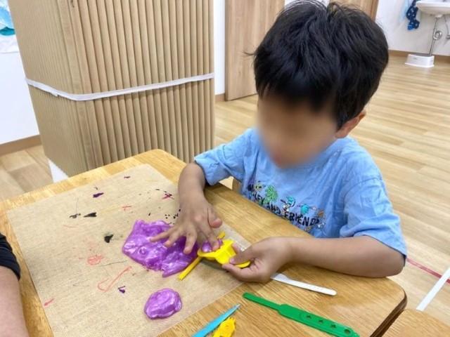 【児童指導員】多機能型施設/日祝休み＆残業ほぼなし◎/全国で300施設を展開する大手FC/個別対応で自発的な活動をサポート♪/月給21万円～/正社員/資格必須の写真4枚目