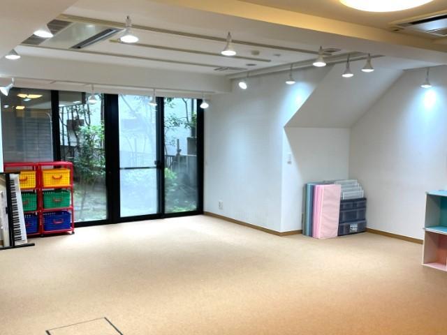 【児童指導員】多機能型施設/完全週休2日制＆残業ほぼなし◎/月給28.4万円～/全国で300施設を展開する大手FC/個別対応で自発的な活動をサポート♪/駅チカ/正社員/資格必須の写真7枚目