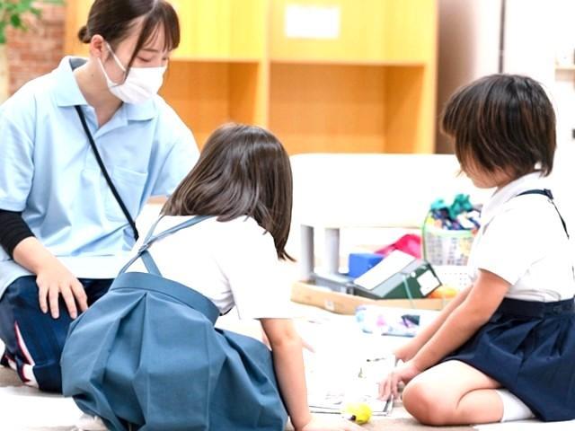 【管理者兼児発管】放課後等デイサービス/日祝休み＆残業ほぼなし◎/研修・資格取得支援でさらに成長も！/多彩な遊び・ゲームで楽しく発達を支援♪/月給30万円～/正社員/資格必須