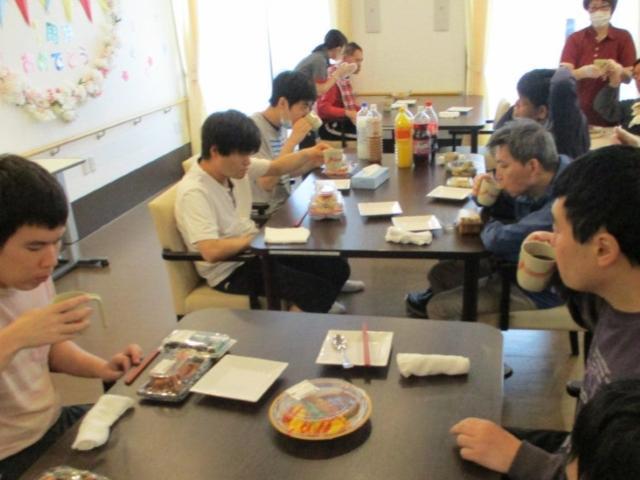 【管理者兼サビ管】生活介護・短期入所/年休120日以上/月給50万円～/研修＆フォロー制度が充実◎/ご利用者の想いに寄り添い、共に歩んでいく、笑顔を引き出す施設♪/正社員/資格必須の写真7枚目