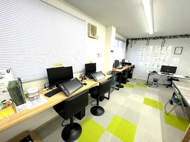 【管理者兼サビ管】就労継続支援B型/土日休み/研修制度あり/有名クリエイター監修！イラスト・動画編集・ゲーム「ポップカルチャー」で就労を支援♪/月給27万円～/正社員/資格必須の写真5枚目